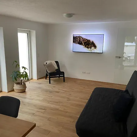 Grosszugiges In Apartment *